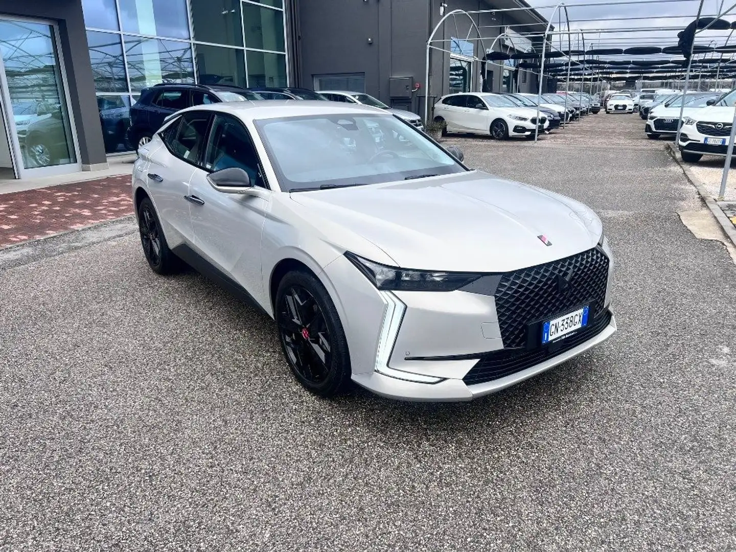 DS Automobiles DS 4 BlueHDi 130 aut. Performance Line Grigio - 2