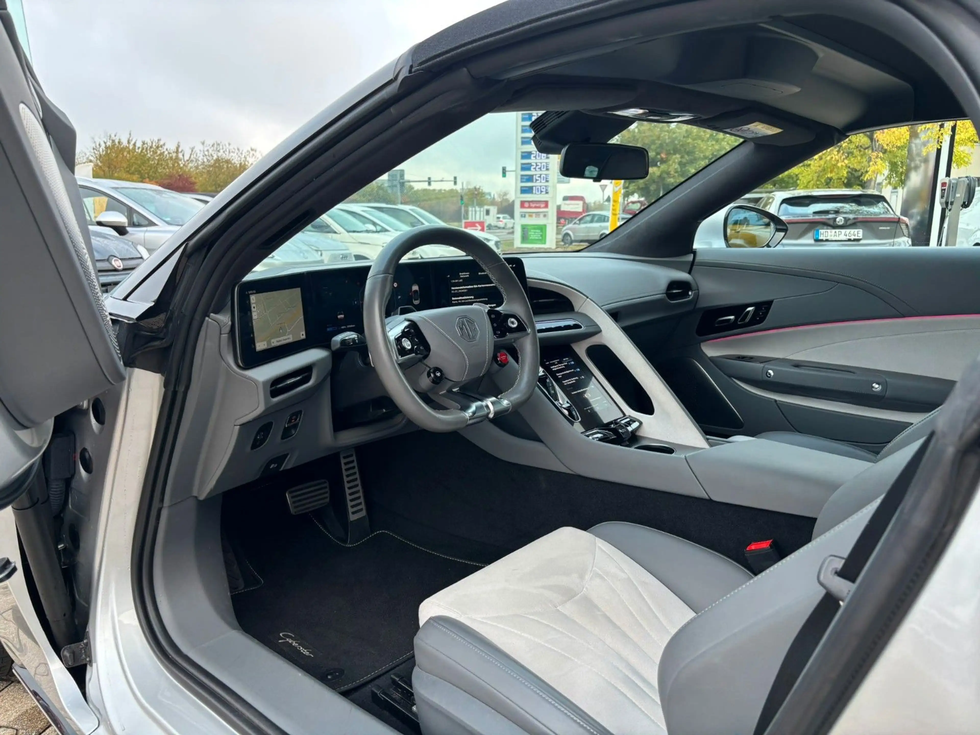 MG Cyberster *Cabrio*77kWh *KERAMIKVERSIEGELUNG* — photo 9