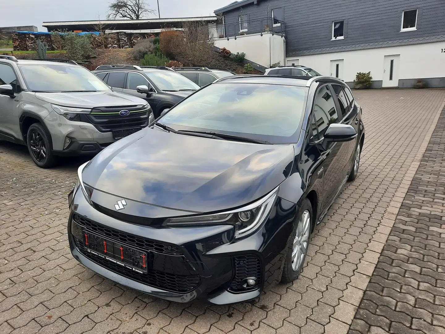 Suzuki Swace Swace 1.8 Hybrid CVT Comfort+ *8 fach bereift* Schwarz - 1