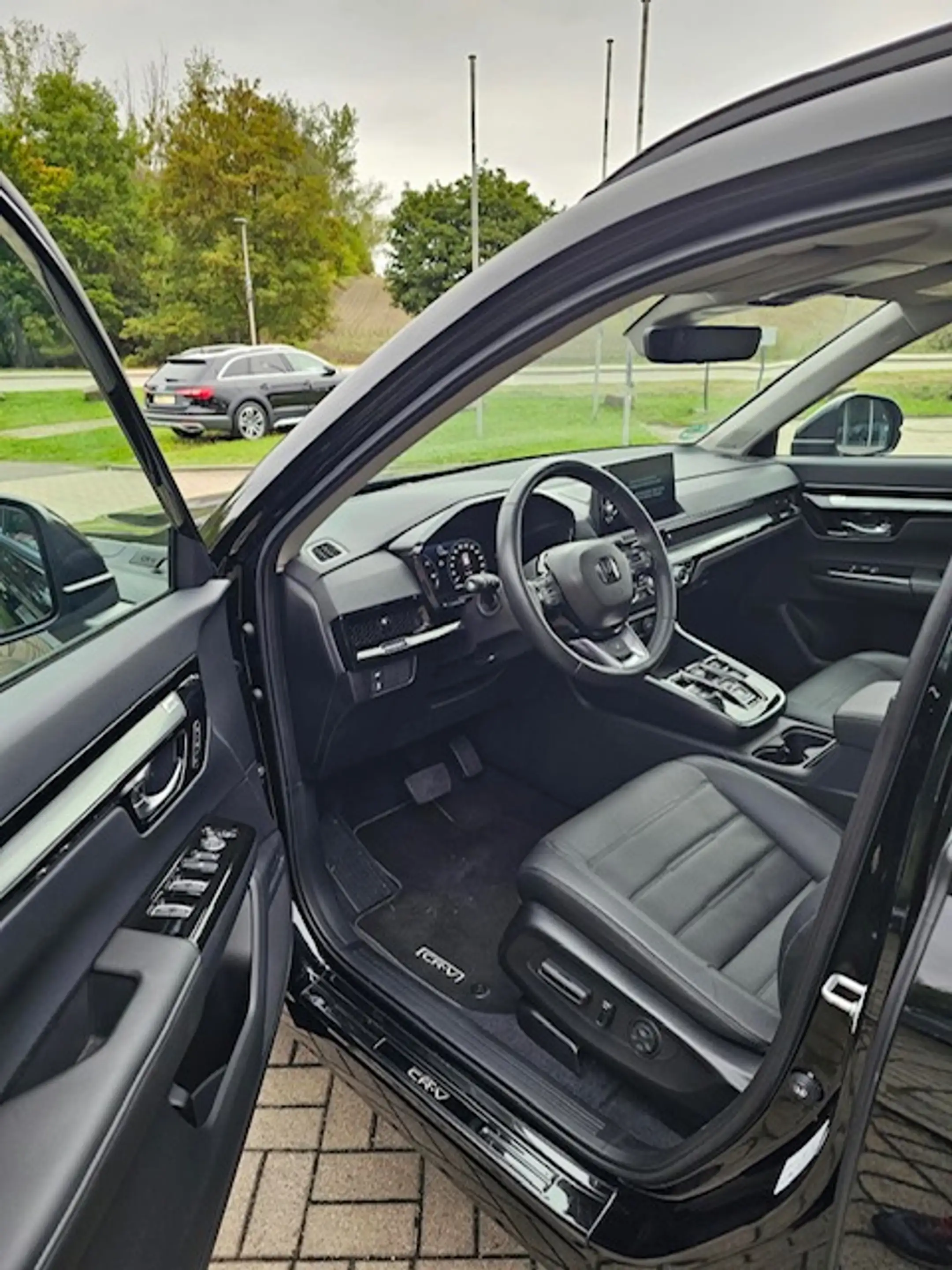 Honda CR-V e:HEV 2.0 i-MMD Hybrid AWD Advance — photo 4