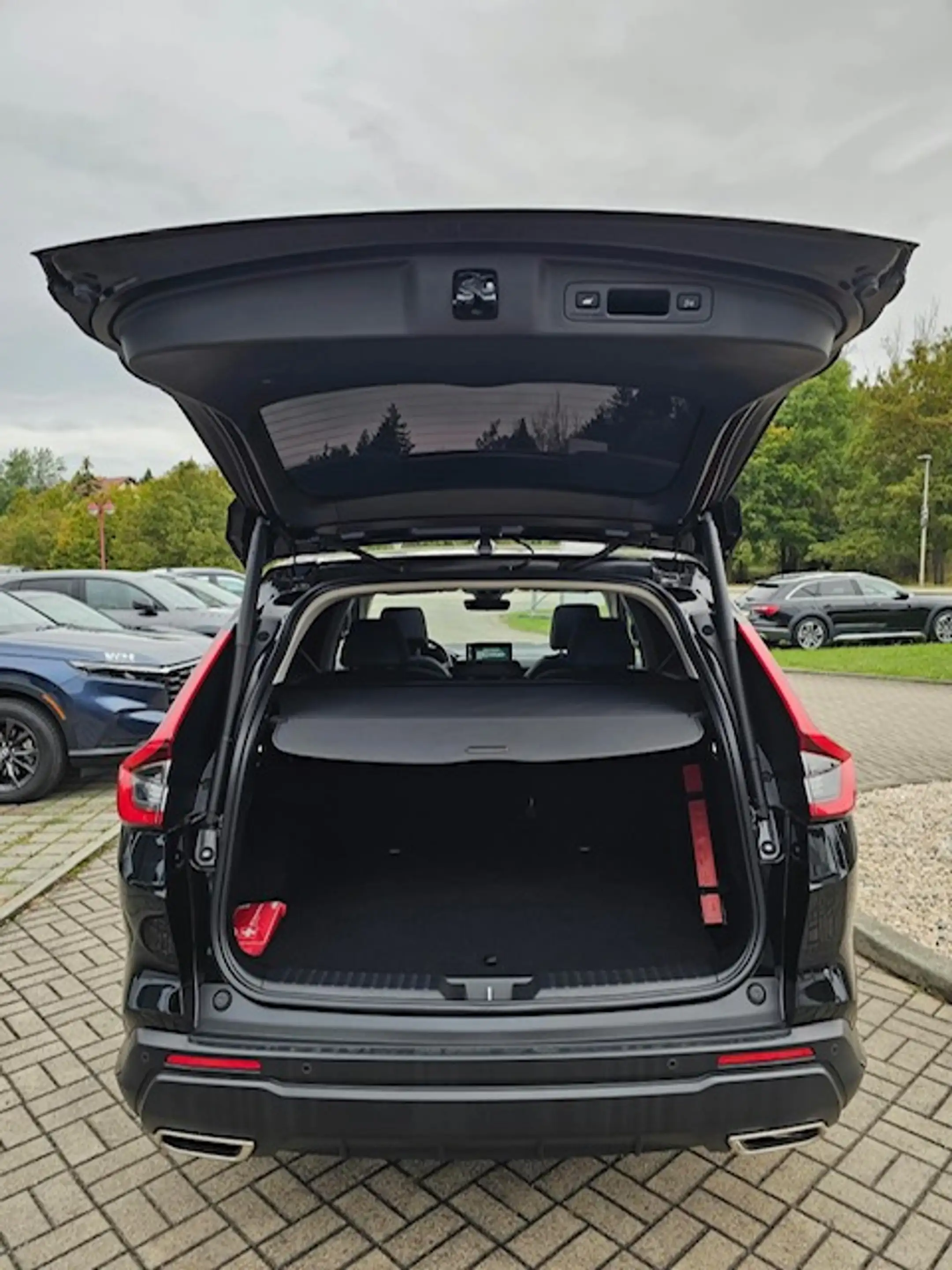 Honda CR-V e:HEV 2.0 i-MMD Hybrid AWD Advance — photo 14