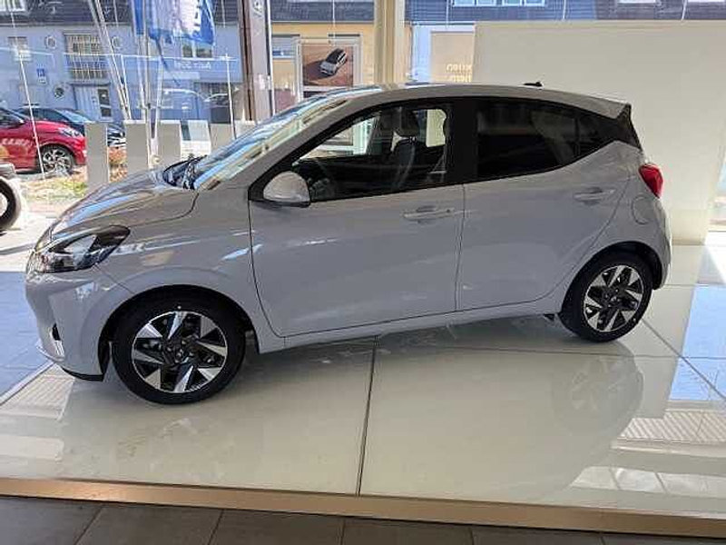 Hyundai i10 1.2 AMT Comfort Plus*Navi*Klimaa.*PDC*Kamera — photo 10