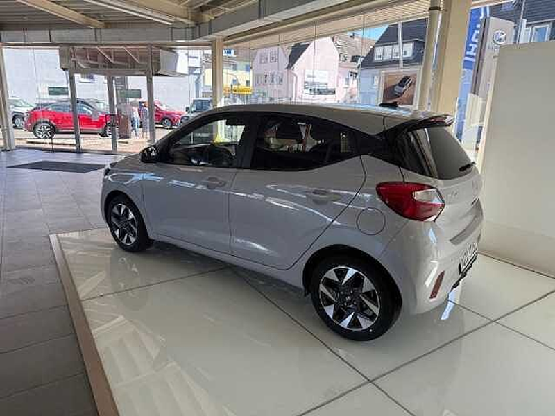 Hyundai i10 1.2 AMT Comfort Plus*Navi*Klimaa.*PDC*Kamera — photo 5