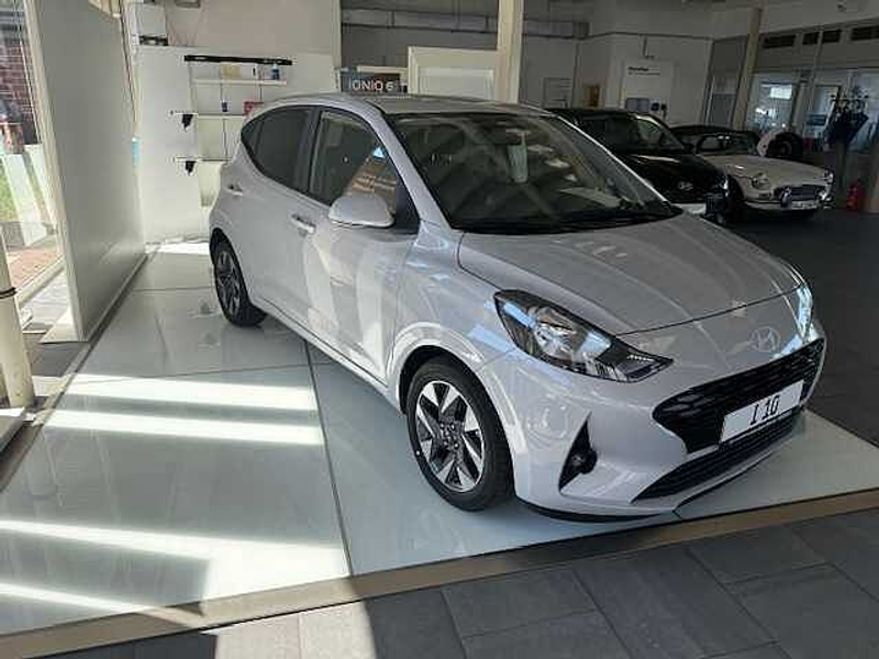 Hyundai i10 1.2 AMT Comfort Plus*Navi*Klimaa.*PDC*Kamera — photo 3
