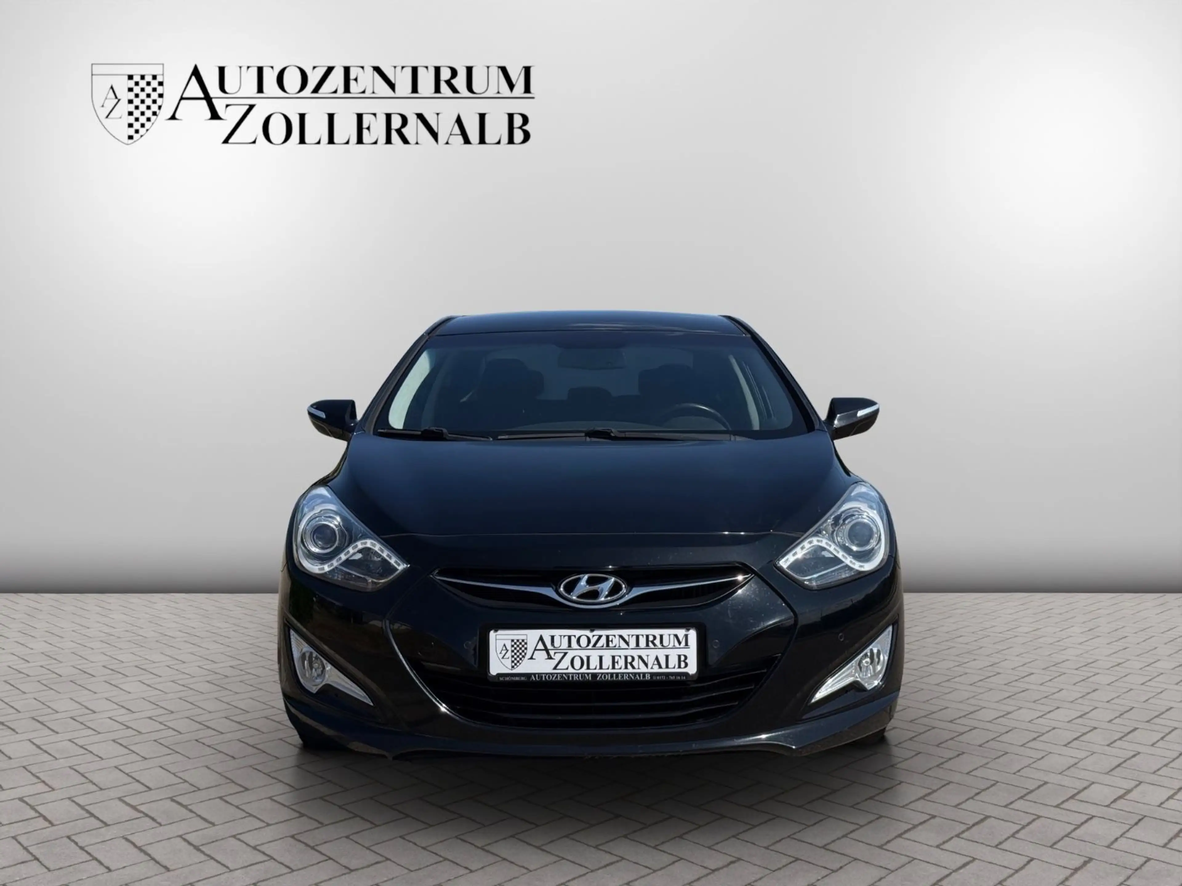 Hyundai i40 1.7 CRDi Autom. Style *NAVI*KAMERA*KEYLESS* — photo 2