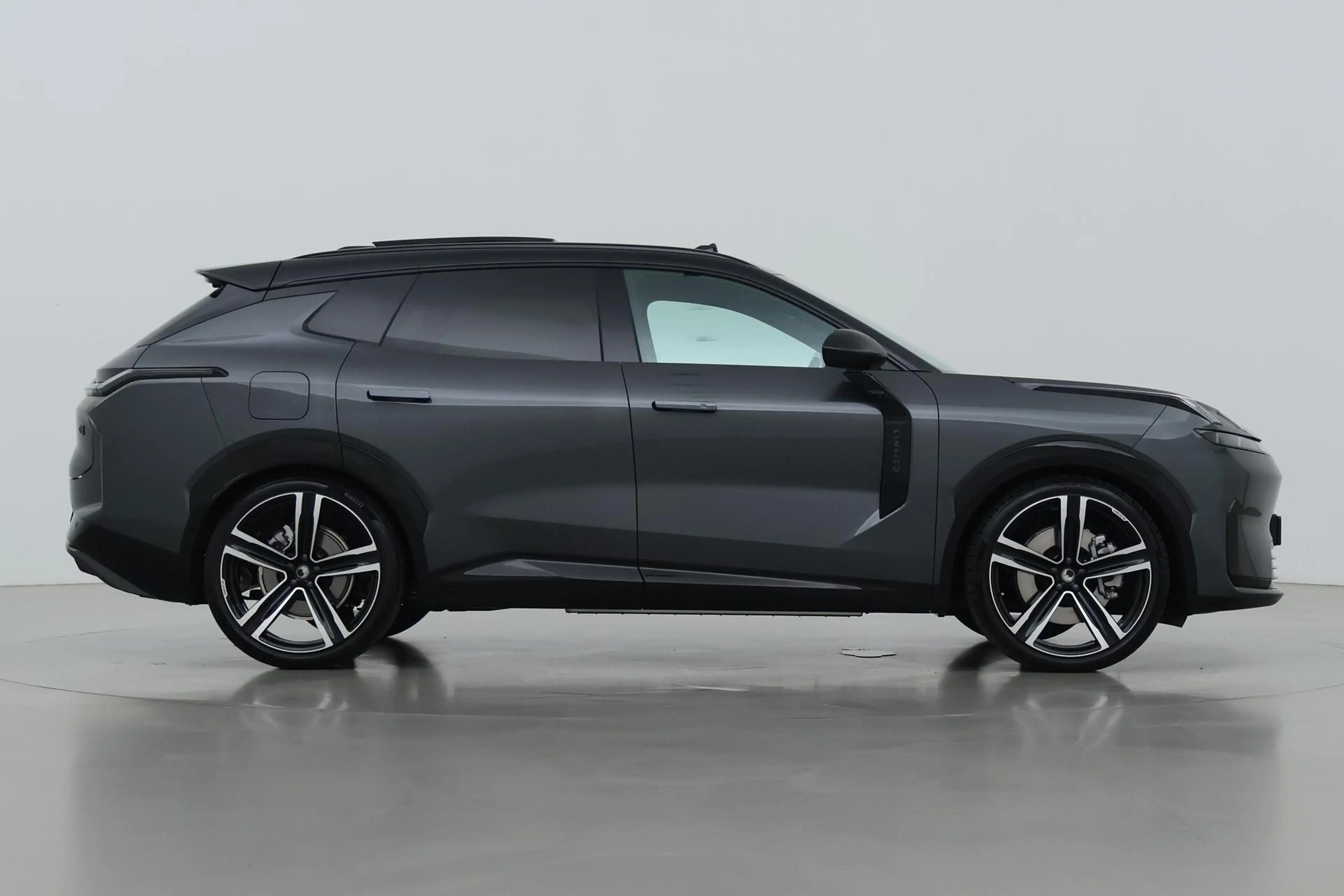 Lynk & Co 08 Lynk&co 1.5 More HEICO SPORTIV | ACC | Panoramadak — photo 10