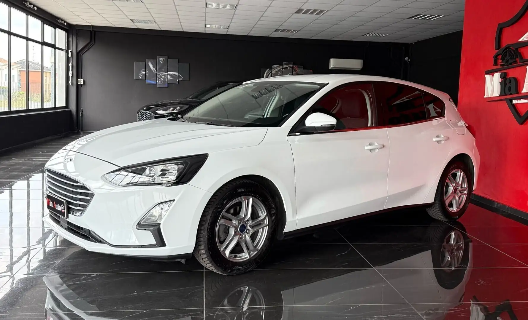 Ford Focus 1.5 EcoBlue 120 CV 5p. ST-Line Bianco - 1