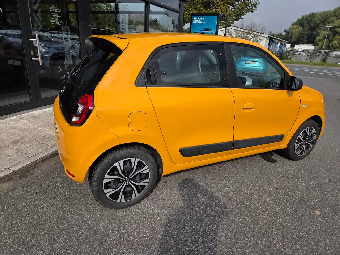 Renault Twingo Zen Jaune - 2