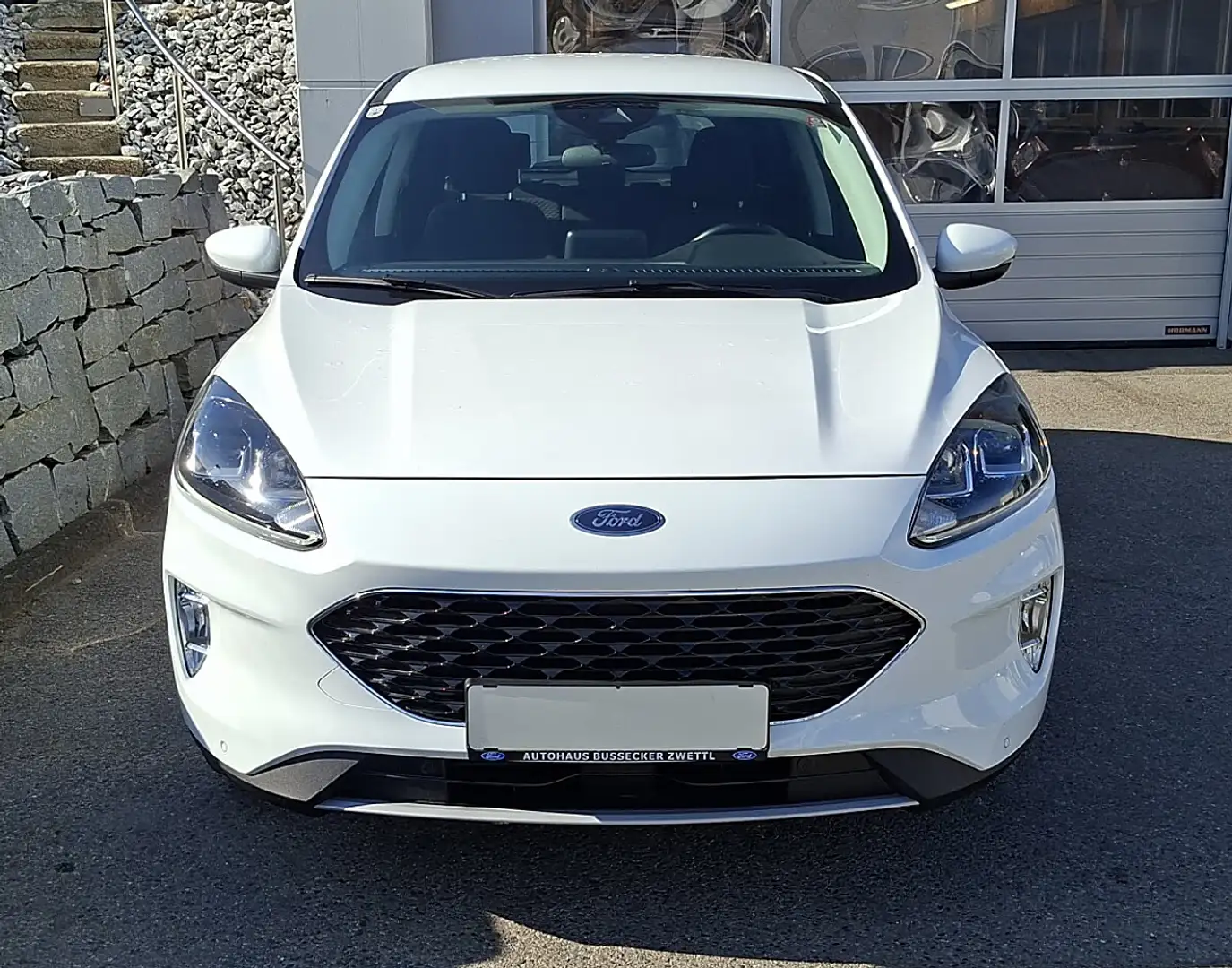 Ford Kuga 1,5 EcoBlue Cool & Connect Weiß - 2