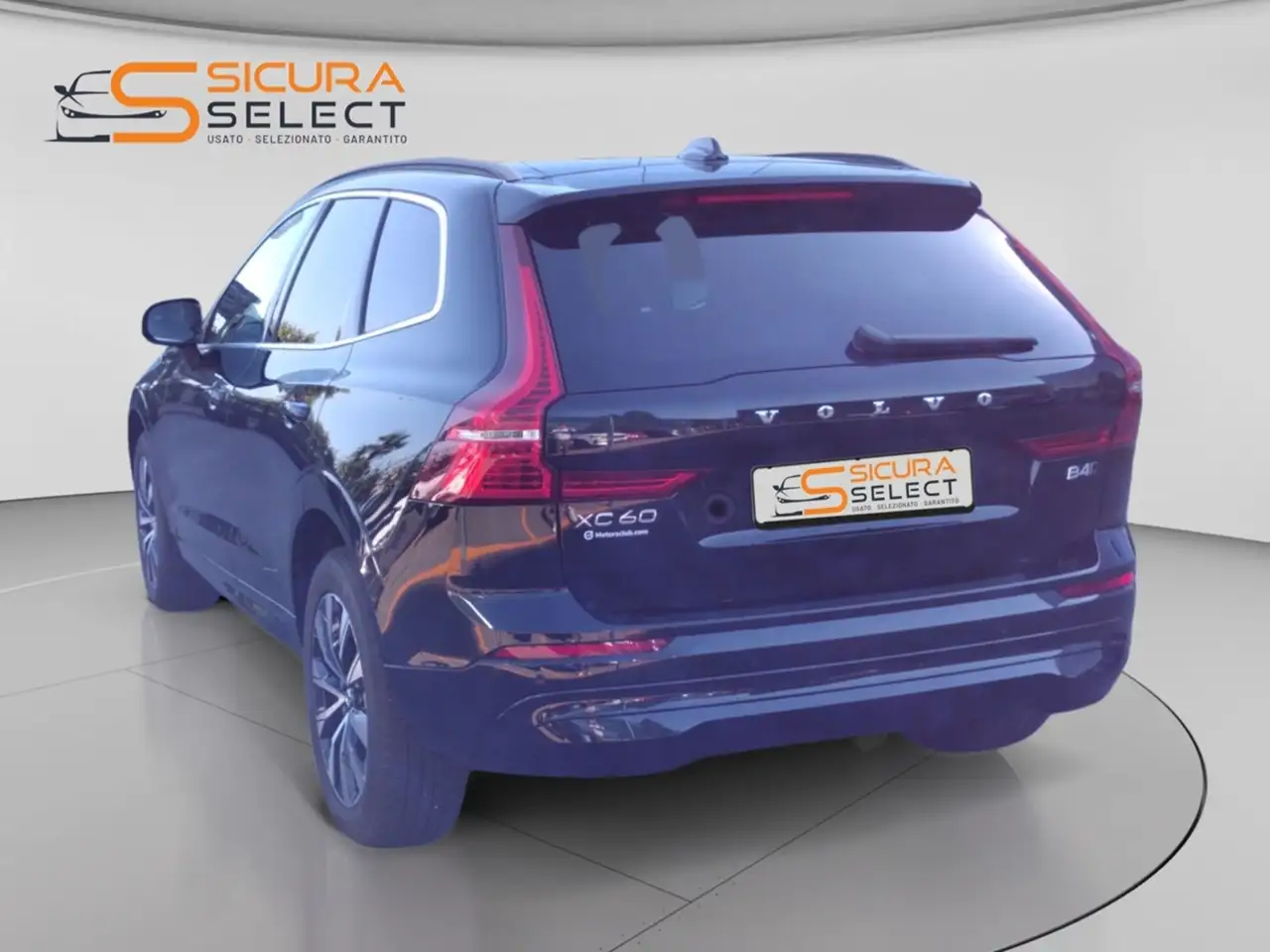 Volvo XC60 B4 (d) AWD automatico Core, миниатюра 3