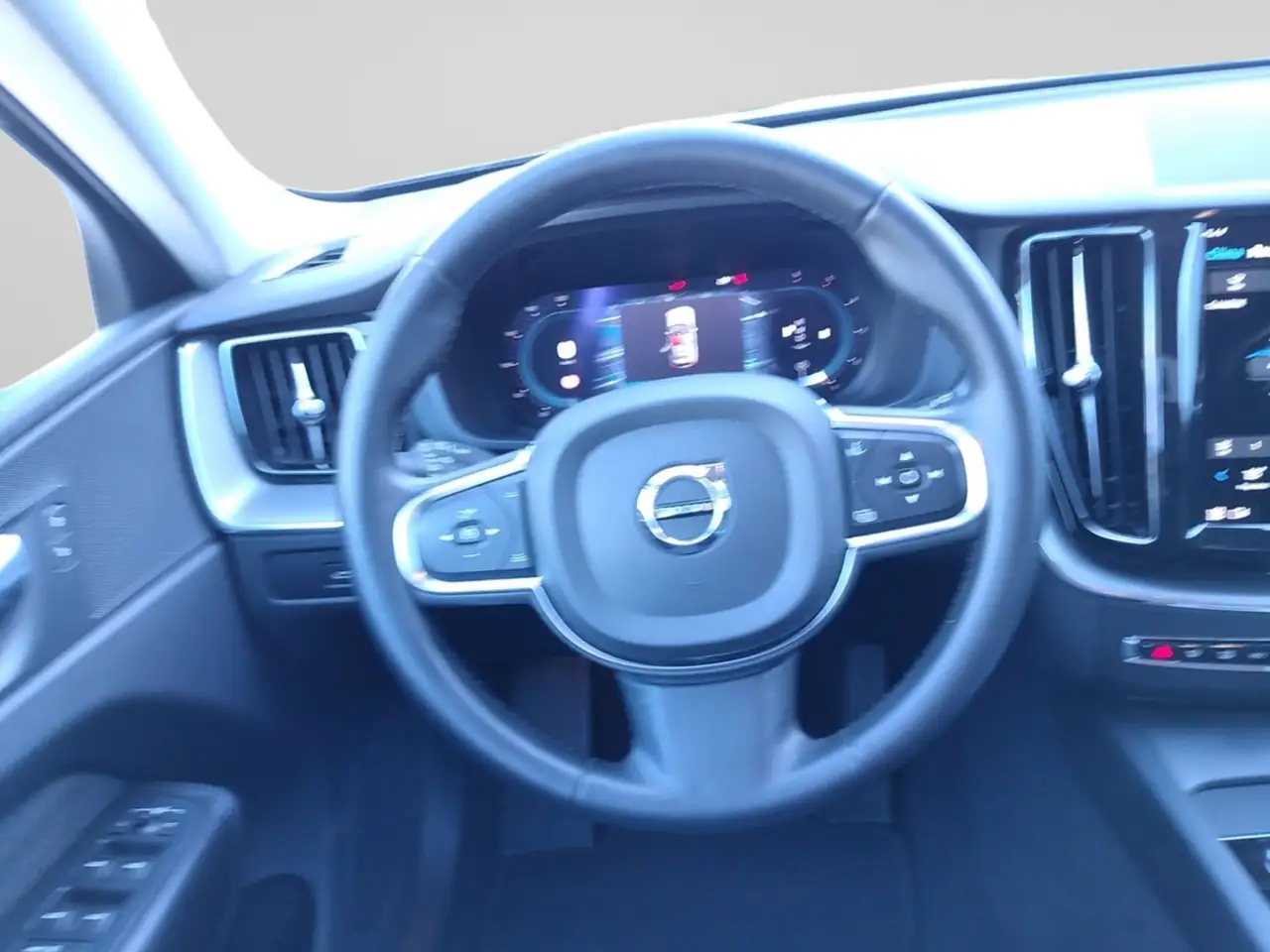 Volvo XC60 B4 (d) AWD automatico Core, миниатюра 13