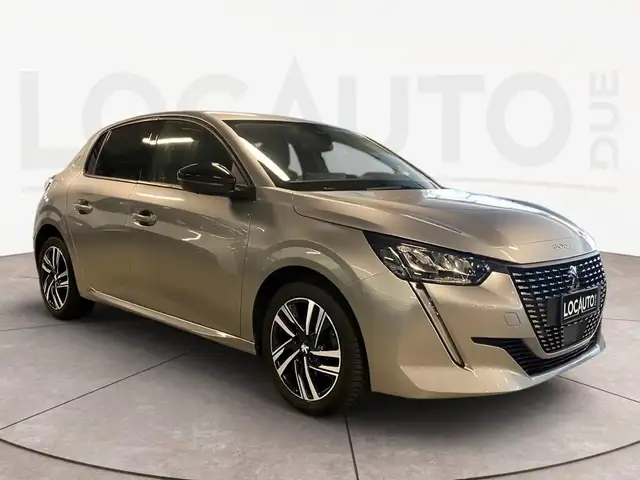 Peugeot 208 view 3
