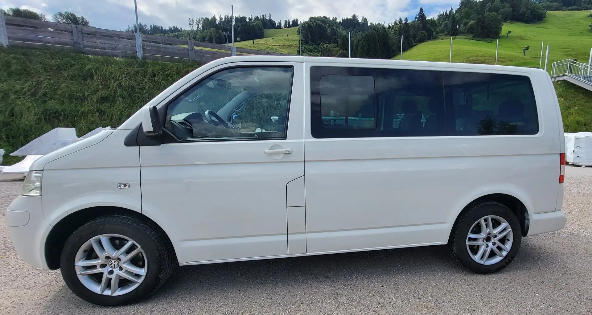 Volkswagen T5 Multivan Startline 2,5 TDI D-PF - 2