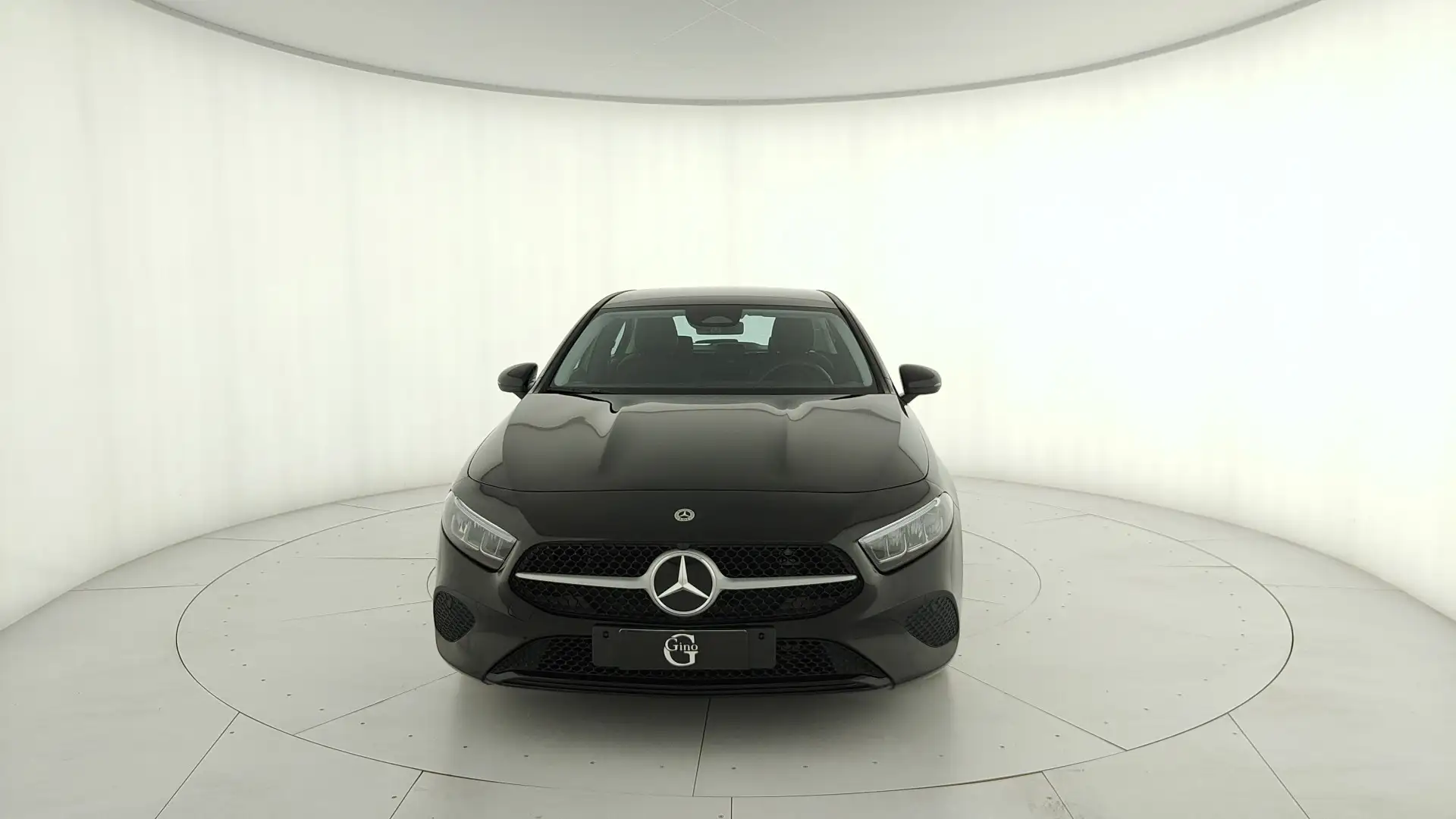 Mercedes-Benz A 180 d Advanced auto Nero - 2