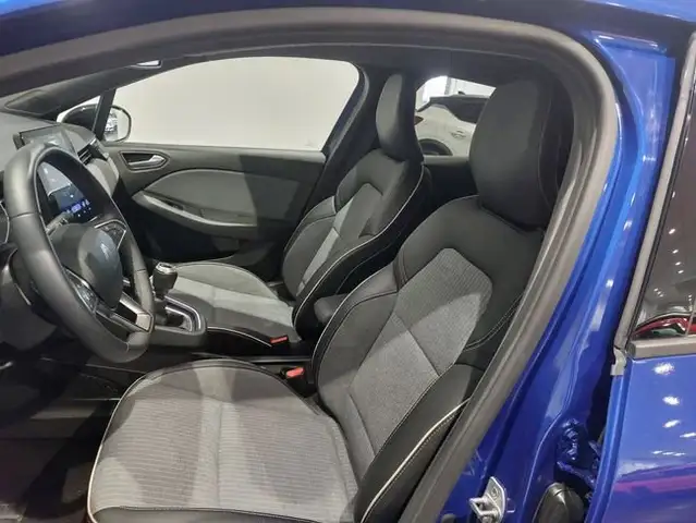 Renault Clio view 15