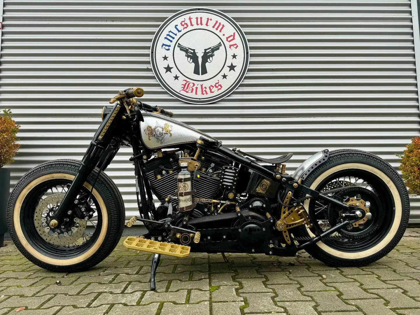 Harley-Davidson FLSTC Heritage Softail Evo Bobber Showbike Zwart - 2