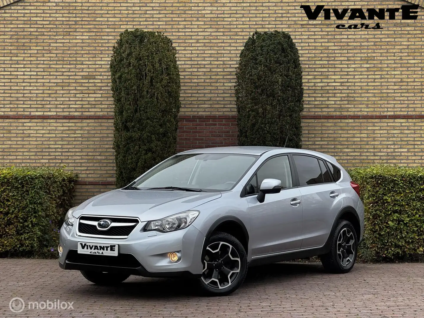 Subaru XV 2.0i Luxury Plus AWD AUT*Camera*Clima*Trekhaak*Sto Grigio - 1