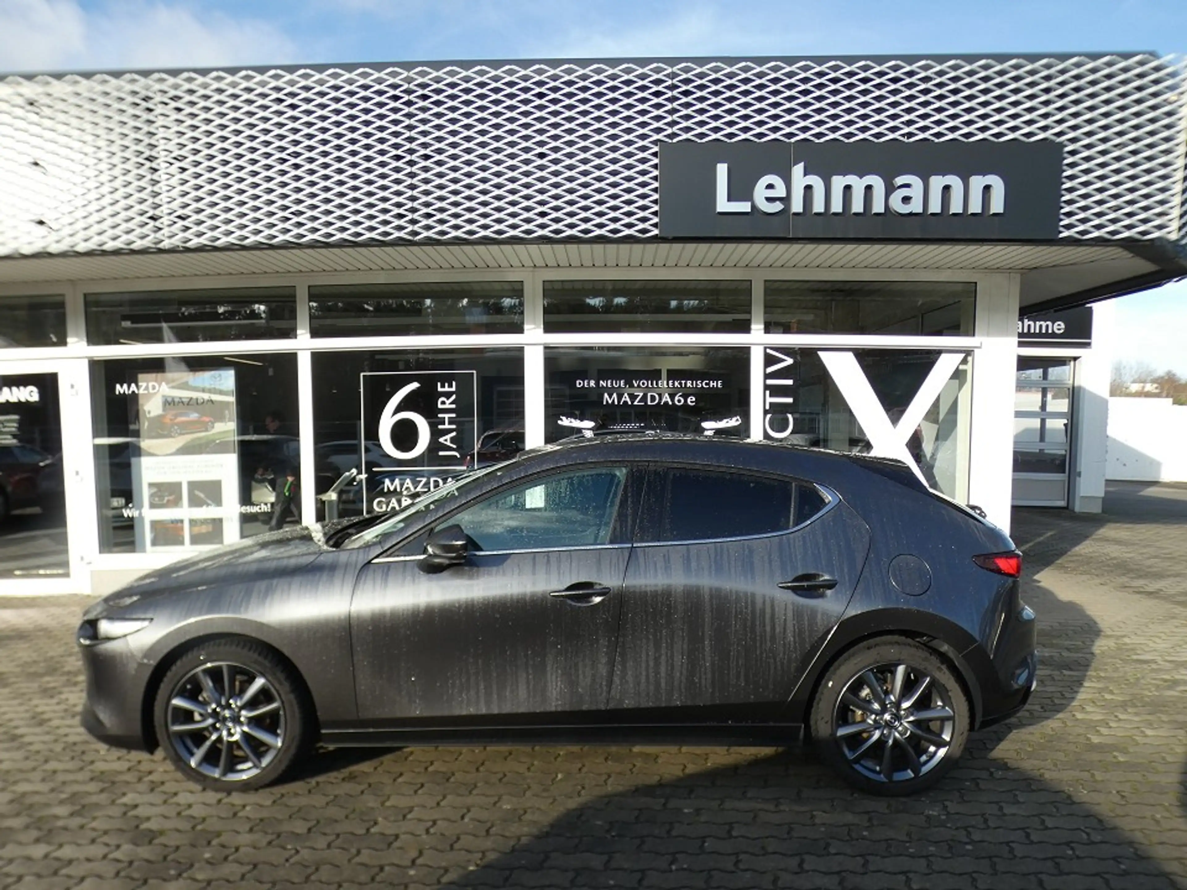 Mazda 3 2.5L e-SKYACTIV G 140ps 6MT FWD Takumi — photo 4
