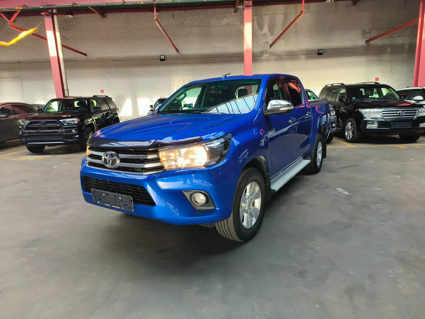 Toyota Hilux Double cabine 4x4 FOR EXPORT OUT OF EUROPE Blauw - 1