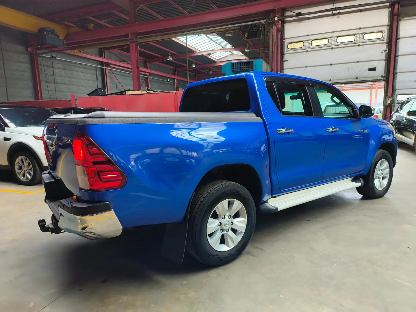 Toyota Hilux Double cabine 4x4 FOR EXPORT OUT OF EUROPE Blau - 2