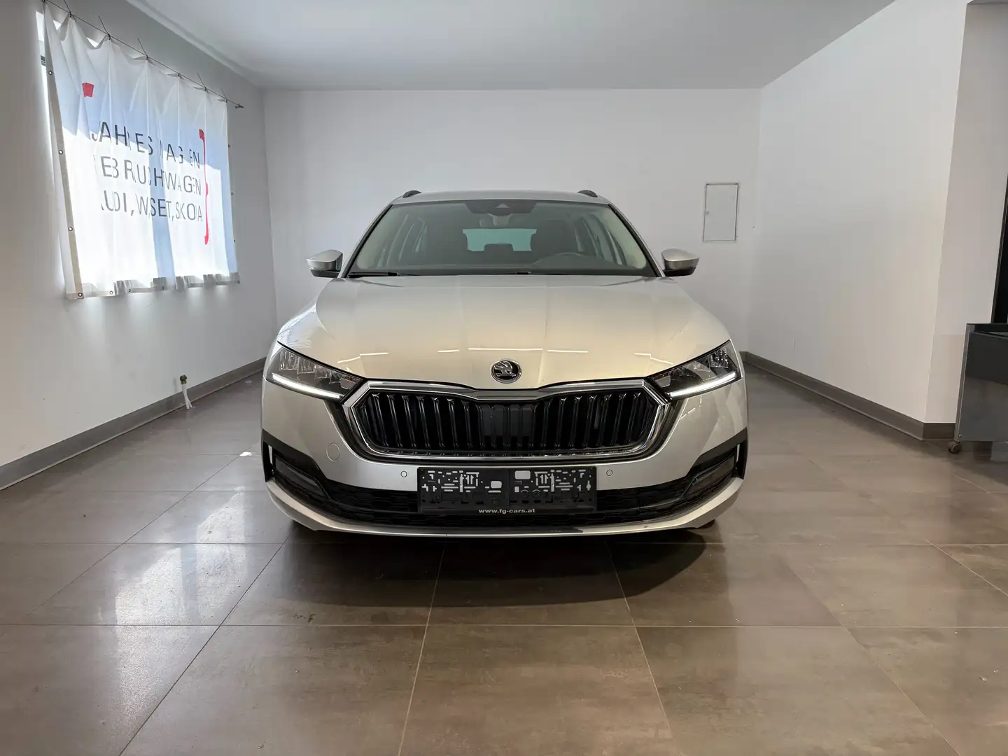 Skoda Octavia 2.0 TDI Ambition 4x4 FLA NAVI KAMERA AMBIENTE Grau - 1