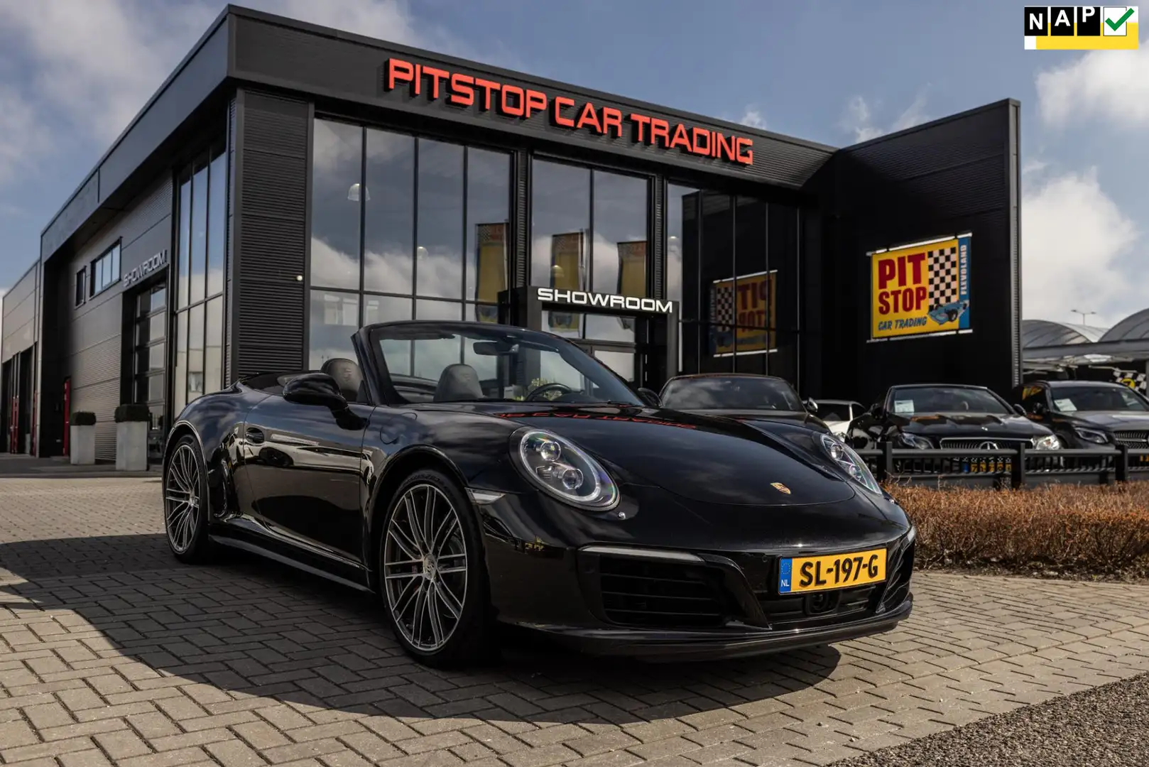 Porsche 991 Cabrio 991.2 3.0 Carrera 4S, 420pk, Sportuitlaat, Zwart - 1
