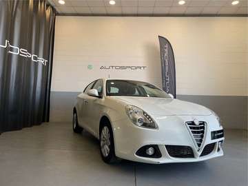 1.6 JTDm 105cv EU5+ Distinctive