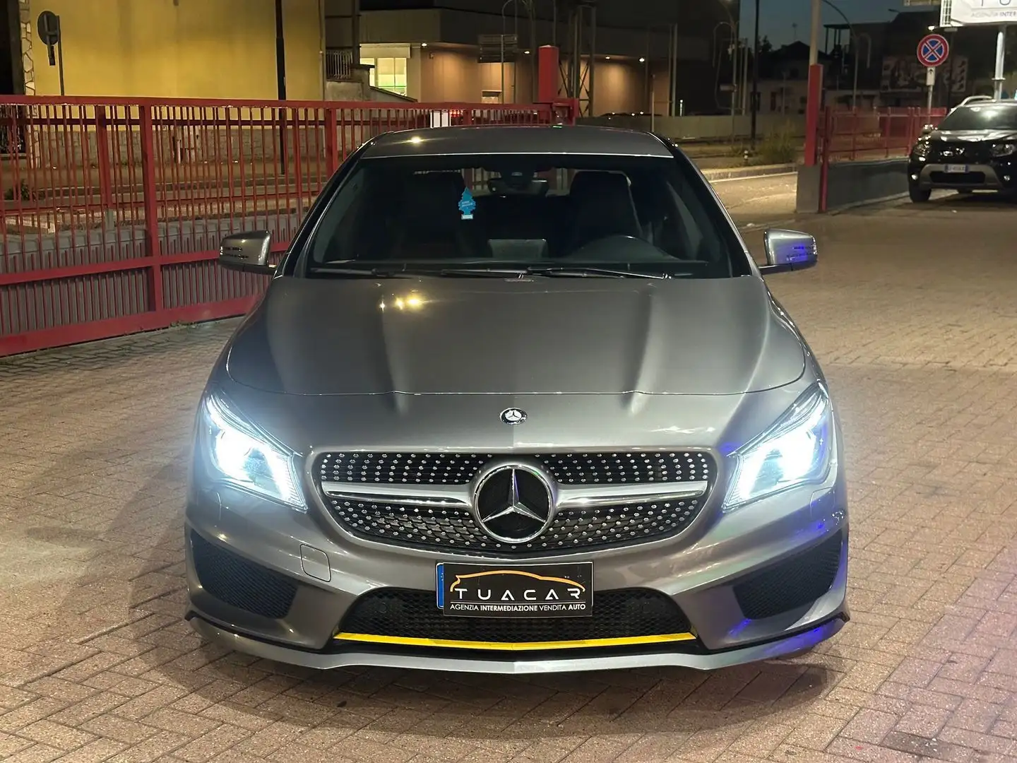 Mercedes-Benz A 200 Premium CLA 200 D Grigio - 2