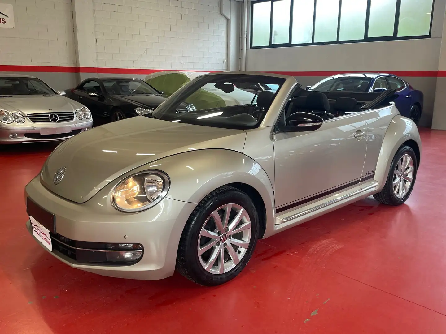 Volkswagen Beetle 1.2 TSI CLUB SPORT NAVIGATORE Grigio - 2