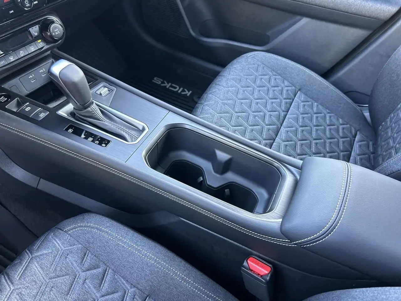 Nissan Kicks снимка Nissan Kicks