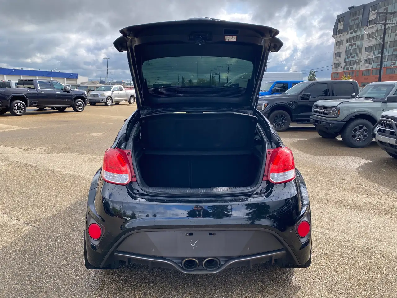 Hyundai VELOSTER photo Hyundai VELOSTER