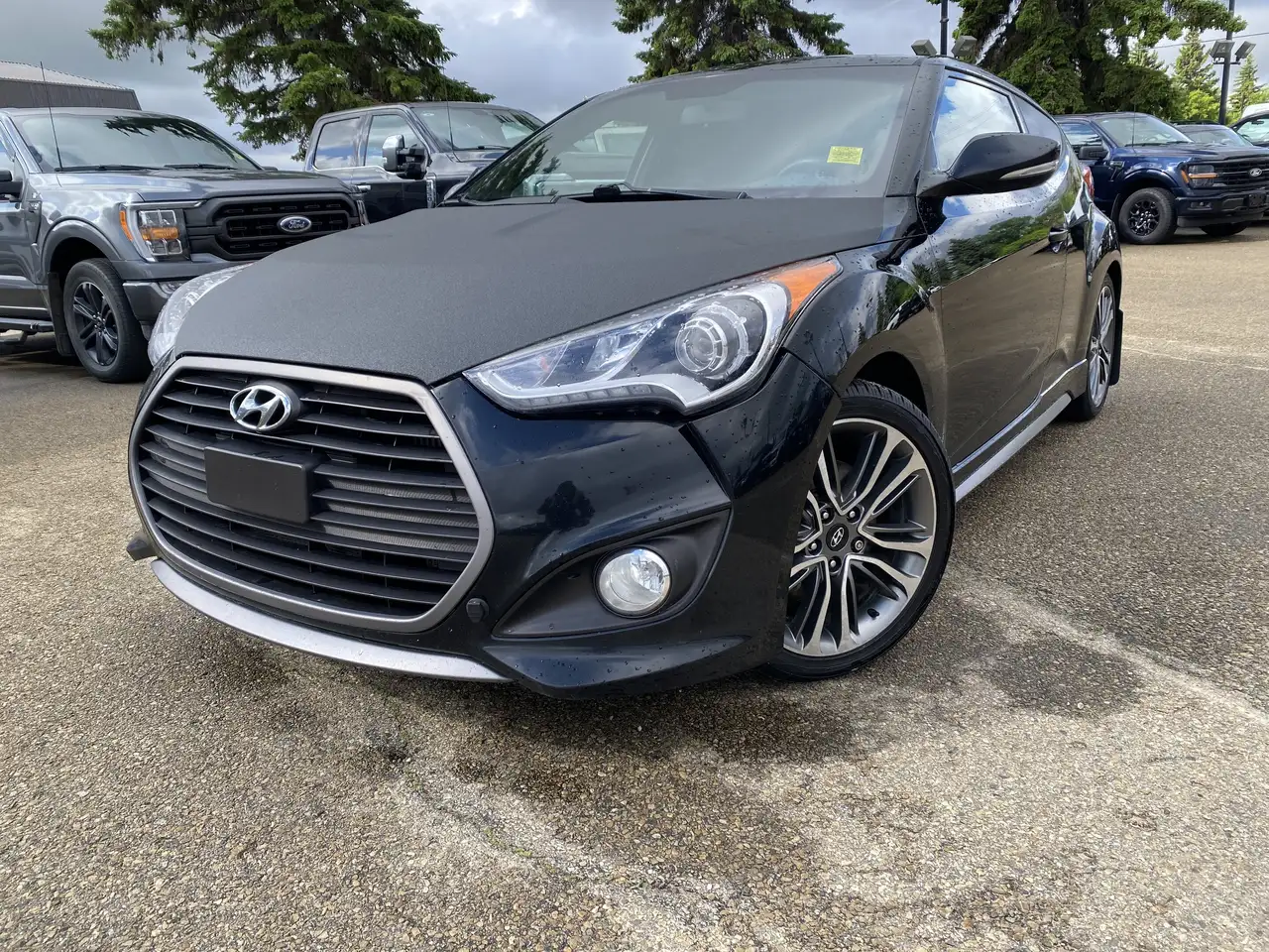 Hyundai VELOSTER photo Hyundai VELOSTER