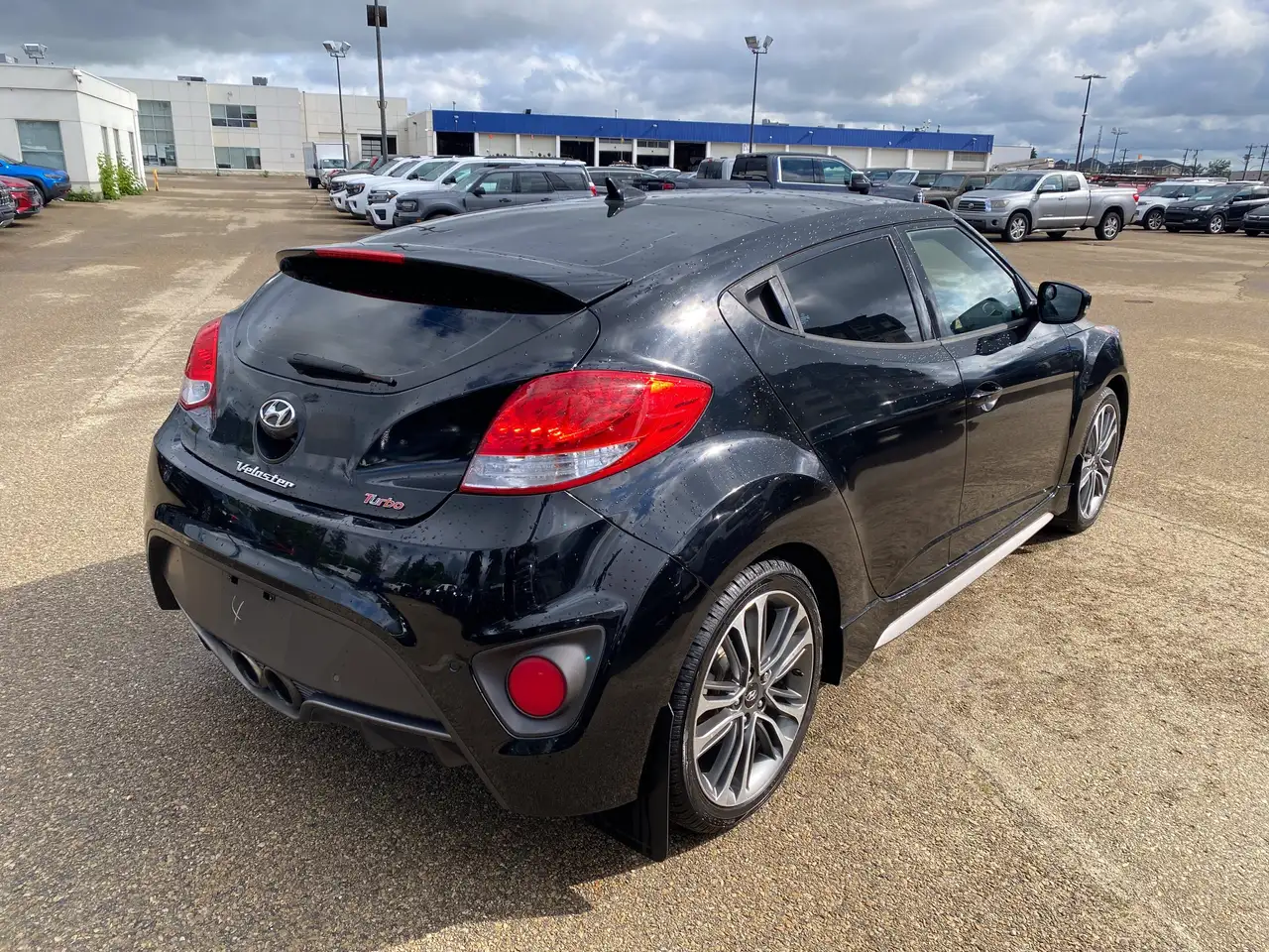 Hyundai VELOSTER photo Hyundai VELOSTER