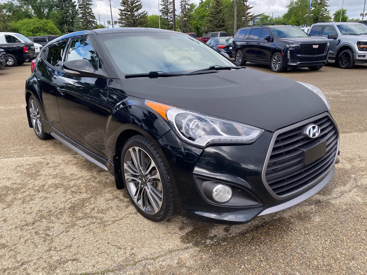 Hyundai VELOSTER photo Hyundai VELOSTER