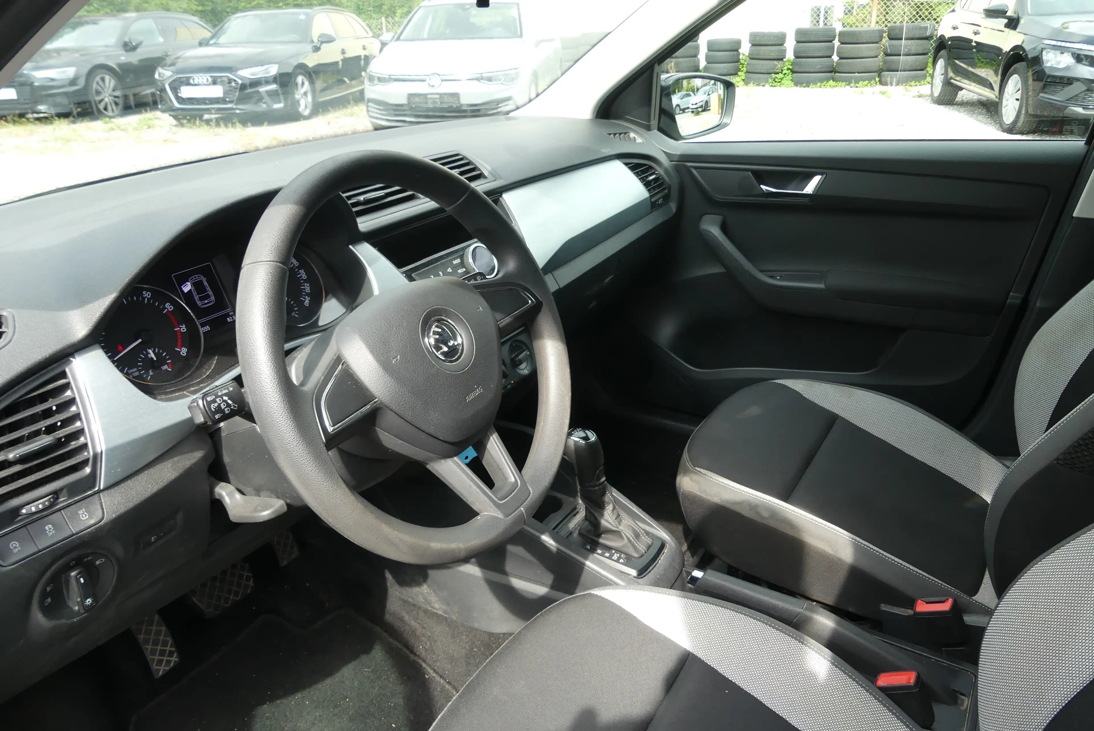 Skoda Fabia Ambition 1.2 TSI*SHZ*TEMPOMAT*DSG*AHK*KLIMA*SR*WR*EURO 6* — photo 13