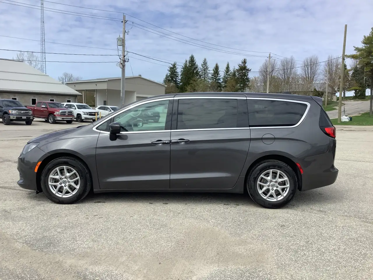 Chrysler Grand Caravan снимка Chrysler Grand Caravan