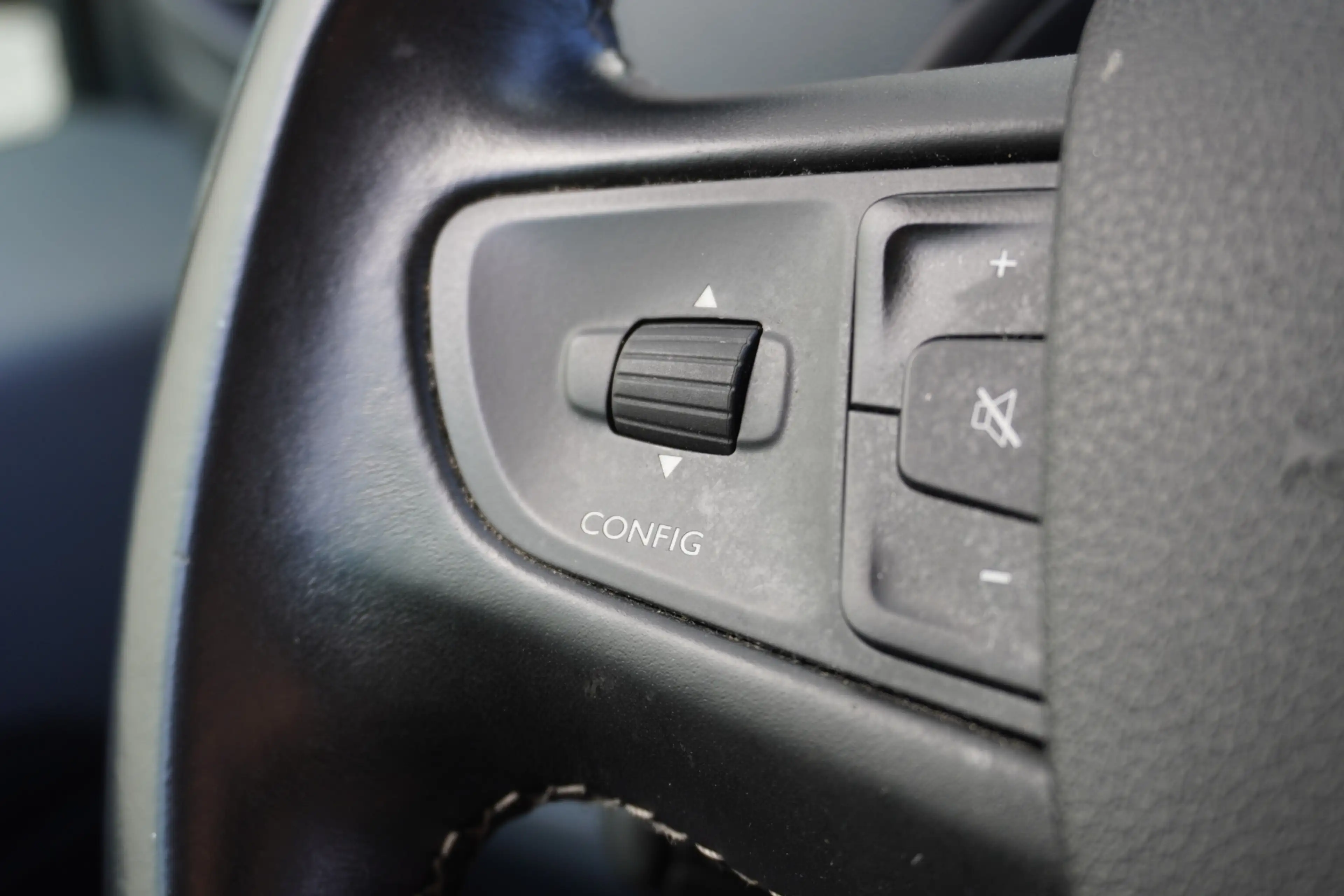 Peugeot Expert 2.0 BlueHDI L2 145PK AUTOMAAT EURO 6 - Airco - PDC — photo 15