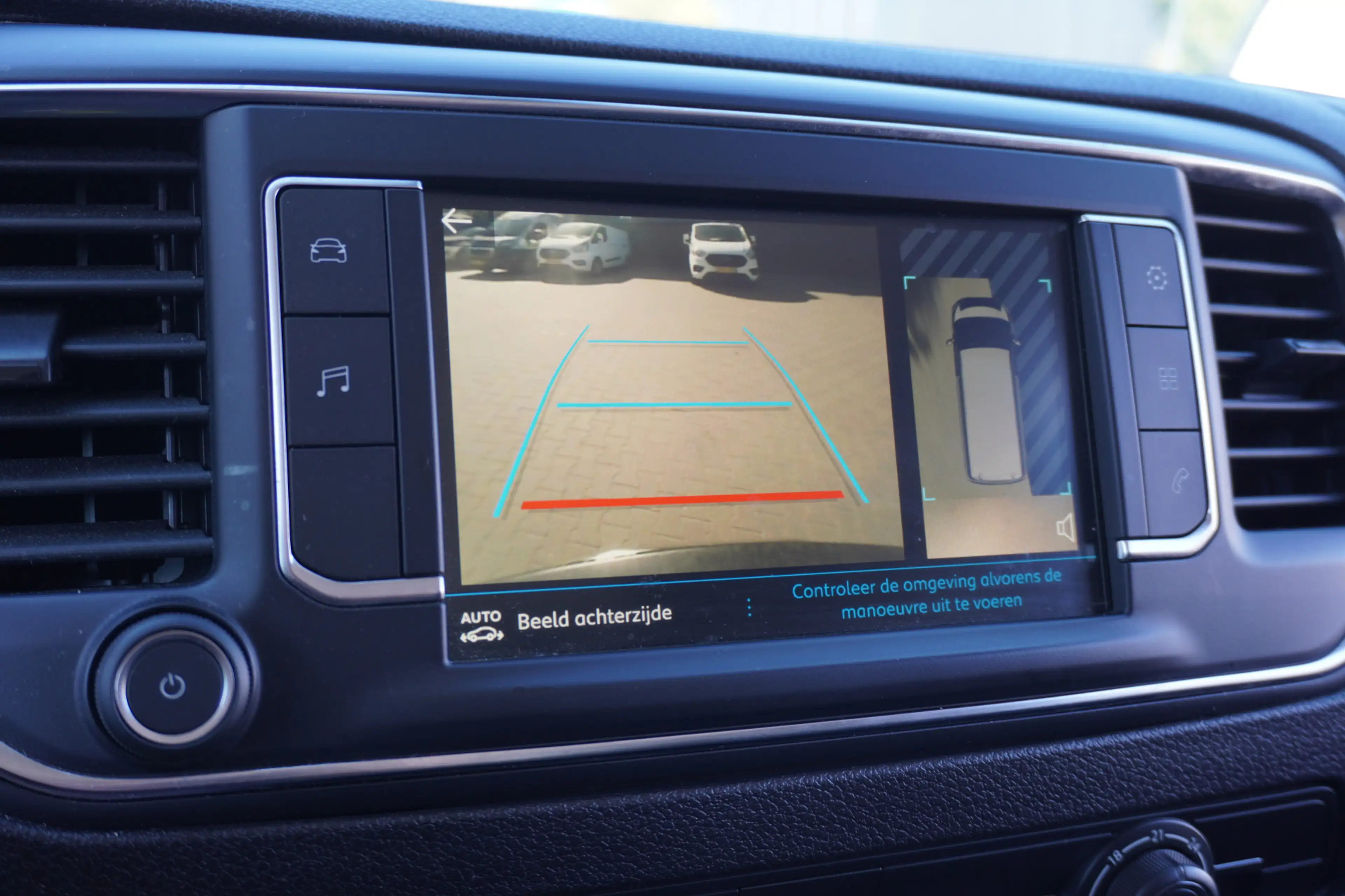 Peugeot Expert 2.0 BlueHDI L2 145PK AUTOMAAT EURO 6 - Airco - PDC — photo 14