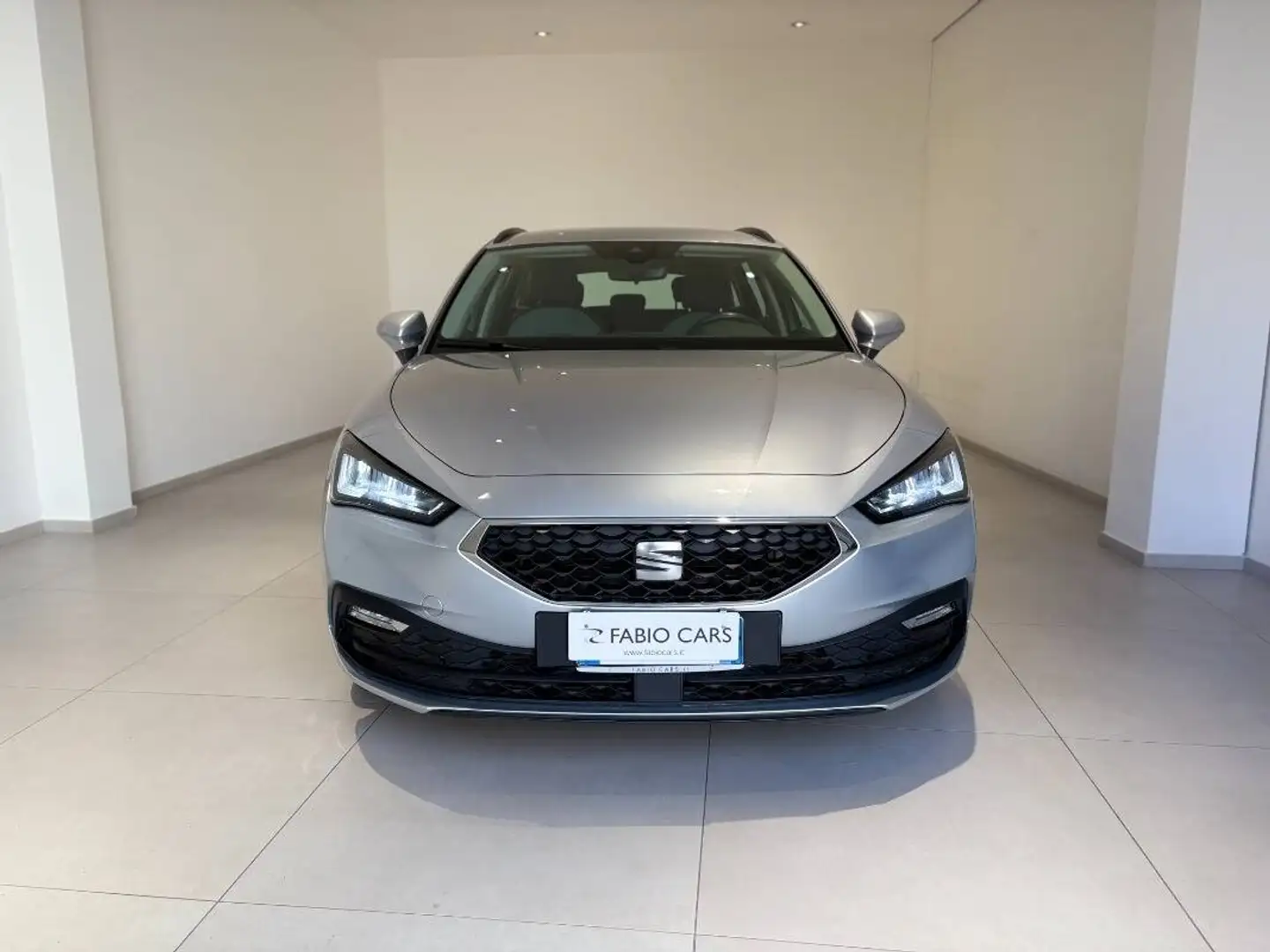 SEAT Leon 2.0 tdi Style 115cv Silber - 2