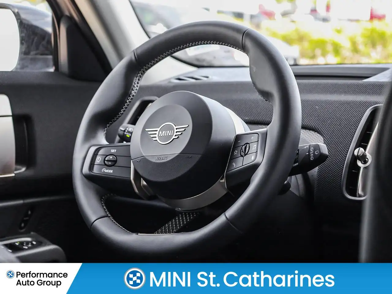 MINI Countryman снимка MINI Countryman