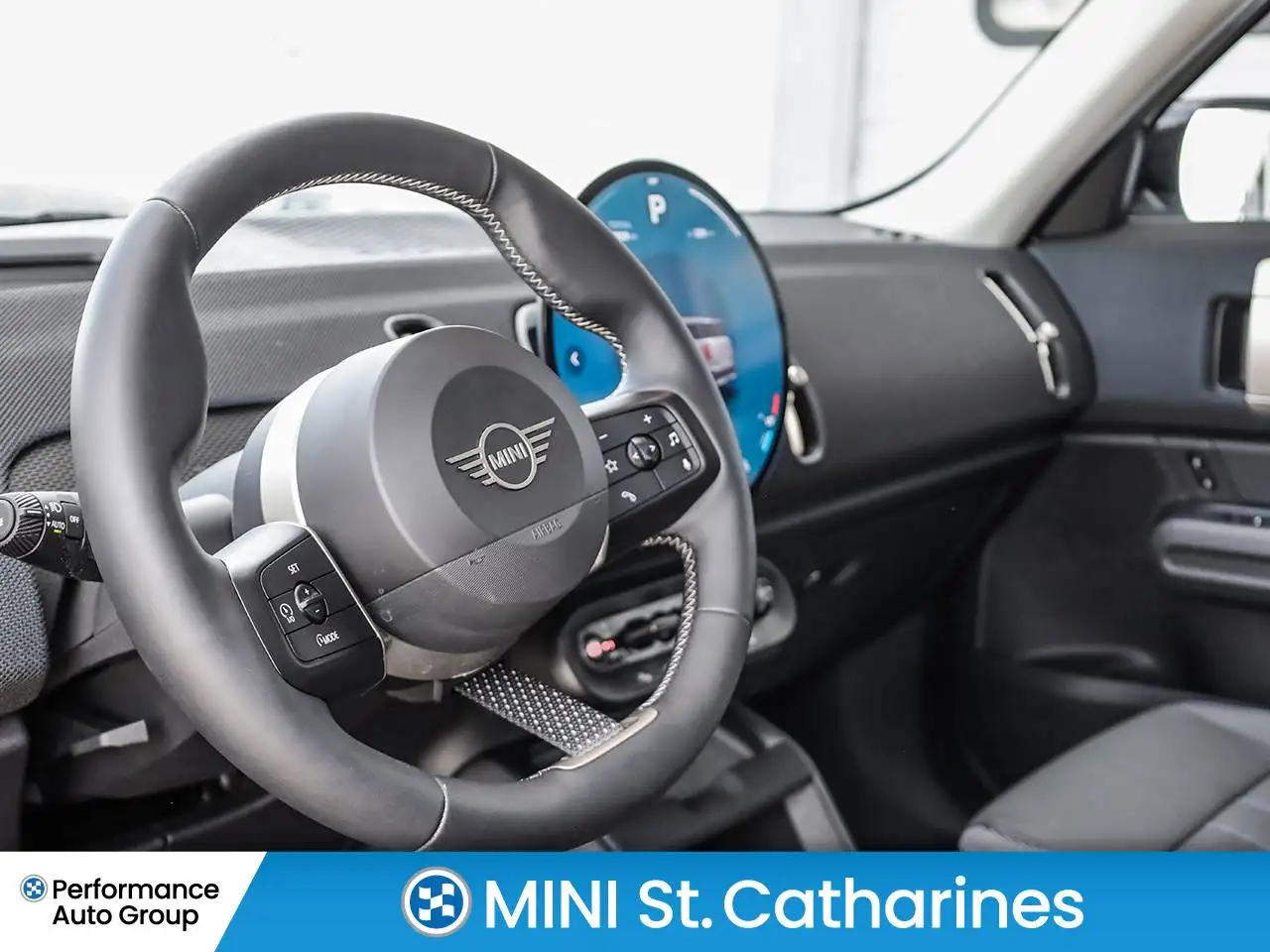 MINI Countryman снимка MINI Countryman