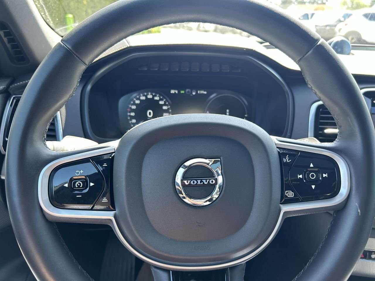 2022 Volvo XC90 R-Design Fully Loaded | Advanced Package | Climate thumb 22