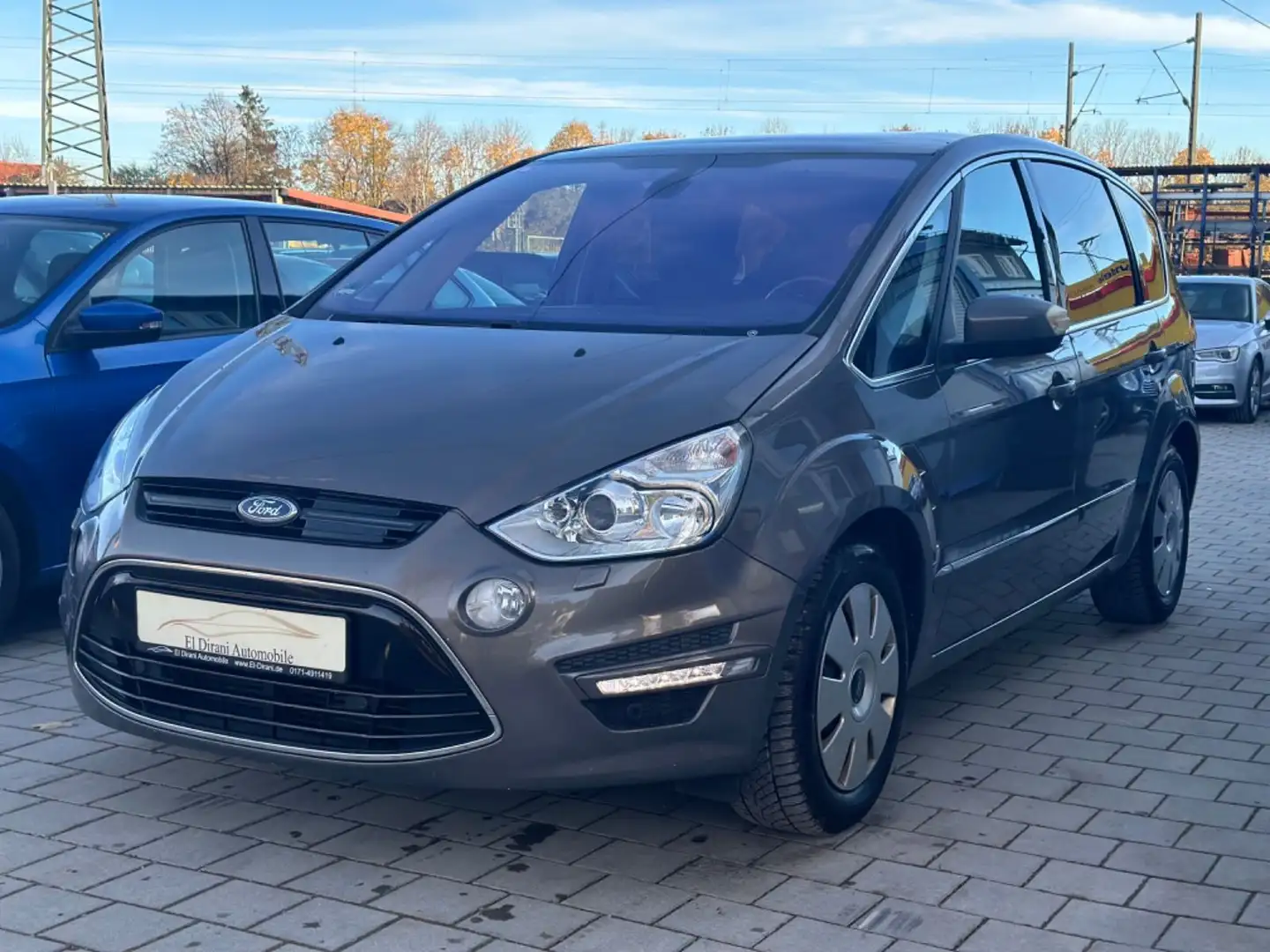 Ford S-Max 2.0 TDCi Titanium Aut/7-Sitz/Pano/BiXen/RC Braun - 1