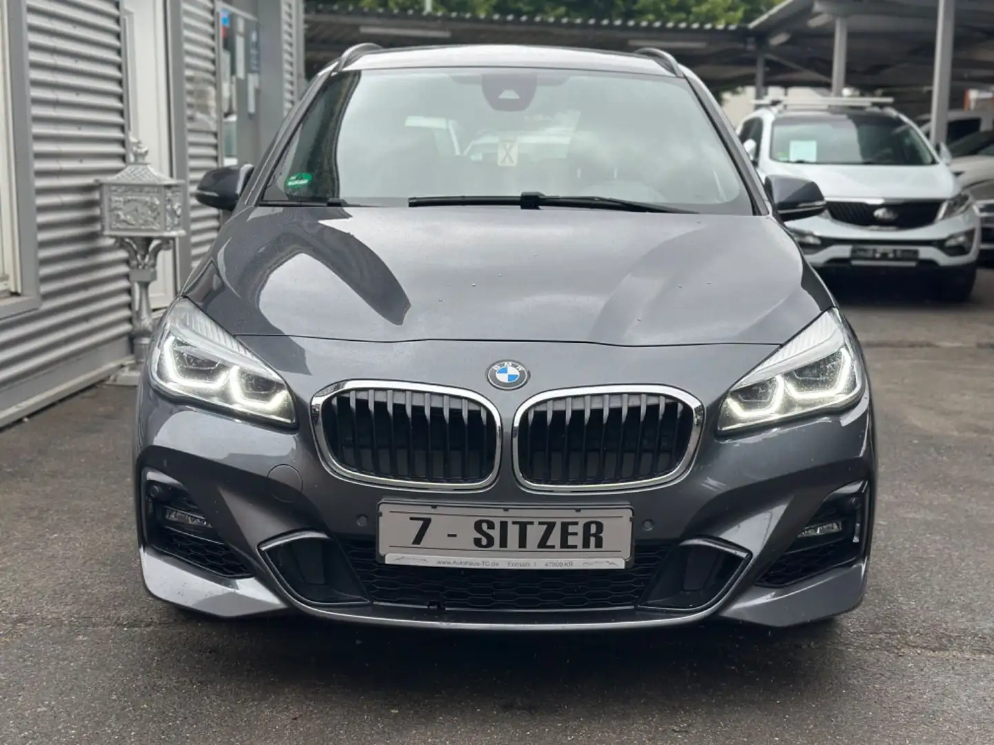 BMW 218 2 Gran Tourer 218 i M Sport AUTOMATIK+7/SITZER Grijs - 2