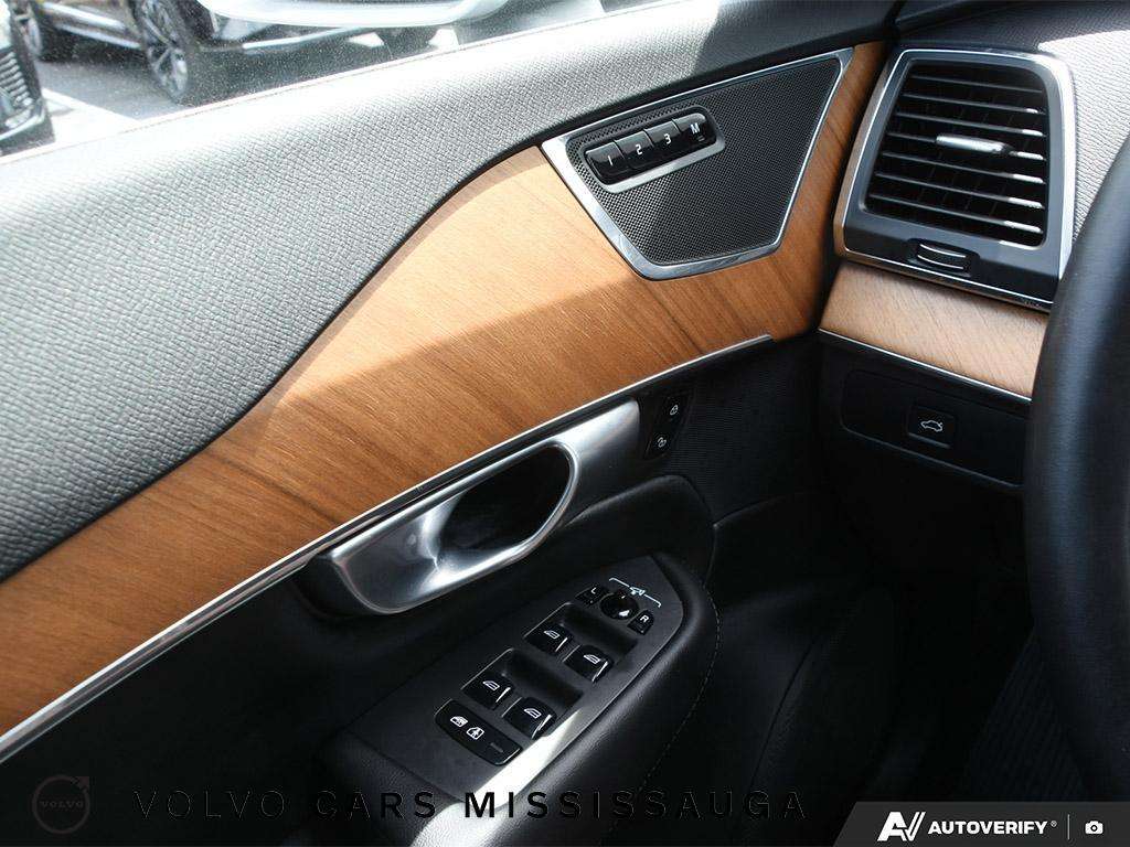 2024 Volvo XC90 Core Bright Theme thumb 17