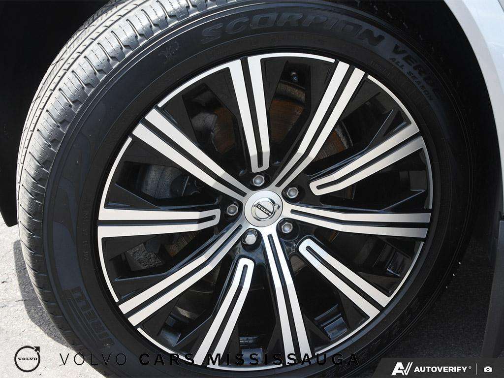 2024 Volvo XC90 Core Bright Theme thumb 6