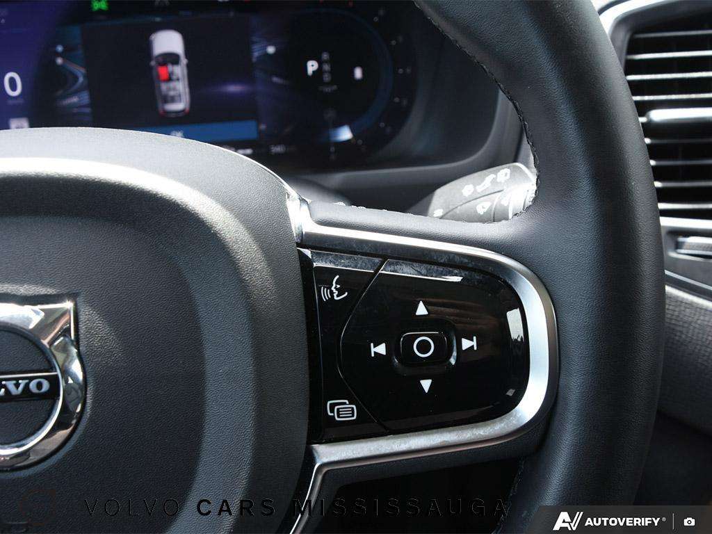 2024 Volvo XC90 Core Bright Theme thumb 24