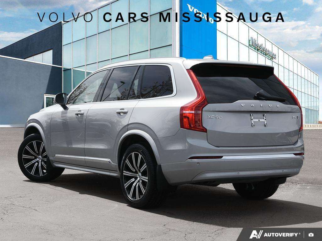 2024 Volvo XC90 Core Bright Theme alt 4