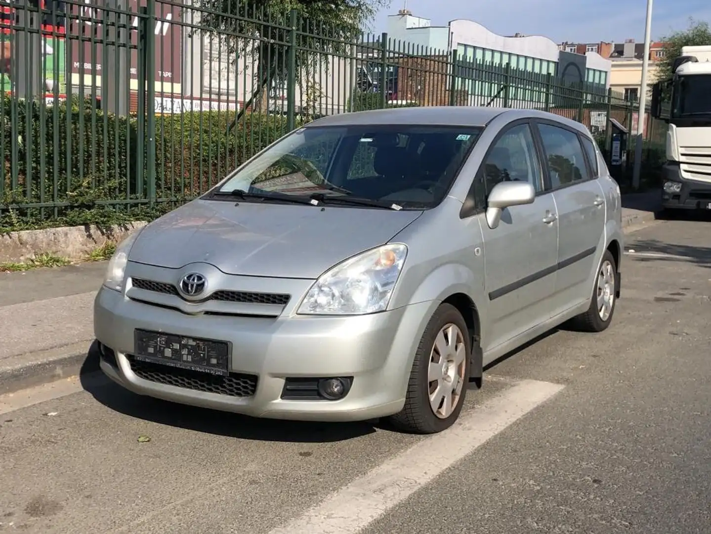 Toyota Corolla Verso Corolla Verso 2.0  7 places 6 vitesse - 1