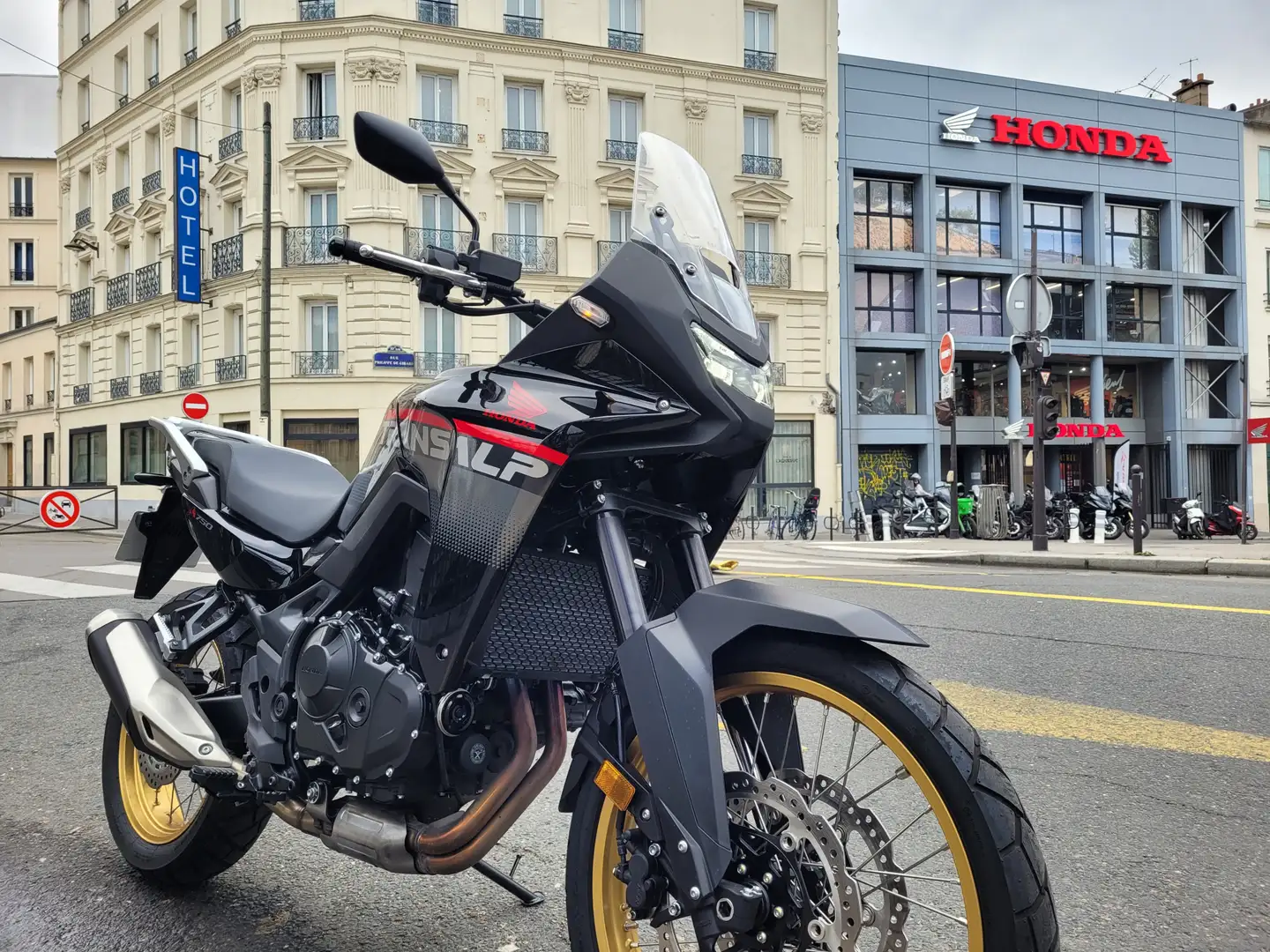 Honda XL 750 Transalp Fekete - 1